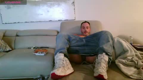 Snapshot of nassobout chatting on 12-29-24, 02:17 nassobout online show from 12-29-24, 02:17