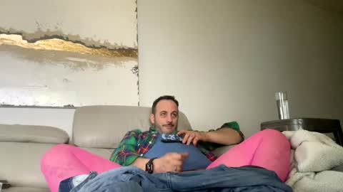 Snapshot of nassobout chatting on 12-30-24, 01:25 nassobout online show from 12-30-24, 01:25