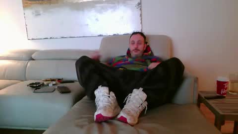 Snapshot of nassobout chatting on 12-31-24, 11:39 nassobout online show from 12-31-24, 11:39
