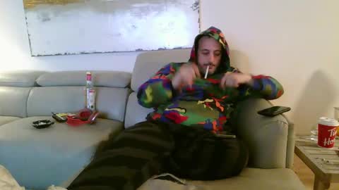 Snapshot of nassobout chatting on 01-01-25, 05:43 nassobout online show from 01-01-25, 05:43