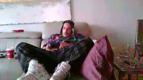 Snapshot of nassobout chatting on 01-01-25, 05:11 nassobout online show from 01-01-25, 05:11