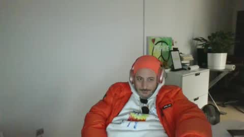 Snapshot of nassobout chatting on 01-21-25, 11:45 nassobout online show from 01-21-25, 11:45