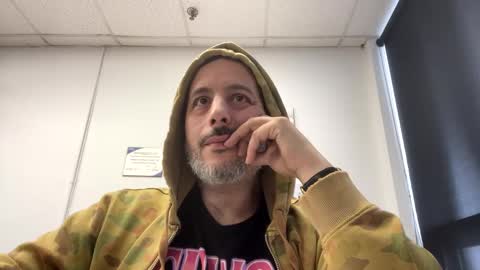 Snapshot of nassobout chatting on 02-13-25, 08:13 nassobout online show from 02-13-25, 08:13