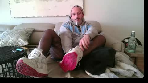 Snapshot of nassobout chatting on 02-19-25, 12:33 nassobout online show from 02-19-25, 12:33