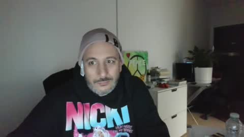 Snapshot of nassobout chatting on 02-19-25, 11:46 nassobout online show from 02-19-25, 11:46