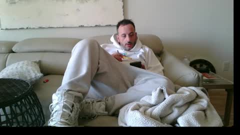 Snapshot of nassobout chatting on 02-22-25, 03:25 nassobout online show from 02-22-25, 03:25