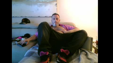 Snapshot of nassobout chatting on 09-16-25, 10:22 nassobout online show from 09-16-25, 10:22