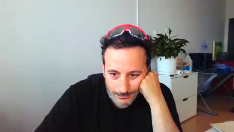 Snapshot of nassobout chatting on 07-06-26, 10:12 nassobout online show from 07-06-26, 10:12