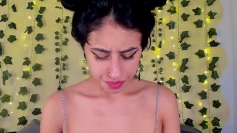 Maira online show from 02-04-25, 11:27