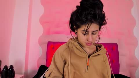 Maira online show from 11-18-25, 08:46