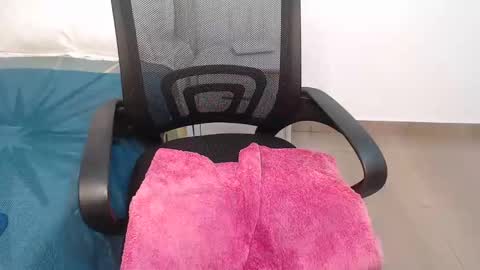 Mona online show from 03-05-25, 04:34