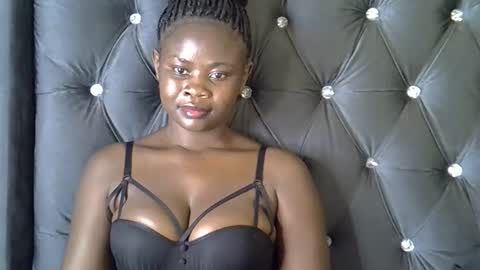 Snapshot of nasty_freakie chatting on 11-14-25, 09:46 jewel online show from 11-14-25, 09:46