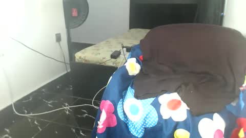 mamacita online show from 12-02-25, 07:09