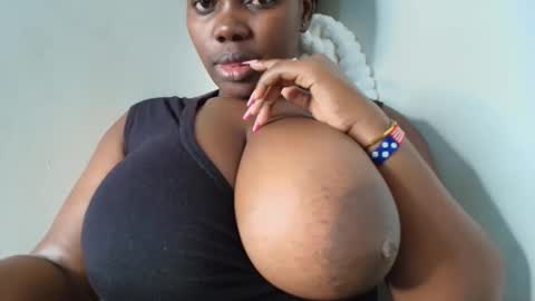 Snapshot of nasty_nohelah chatting on 12-19-25, 04:52 chimummy online show from 12-19-25, 04:52