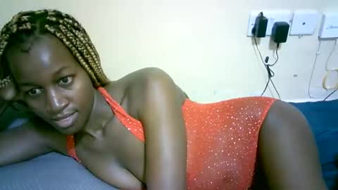 Snapshot of nastyafrika chatting on 09-28-25, 09:53 Marie online show from 09-28-25, 09:53