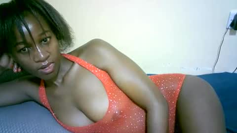 Snapshot of nastyafrika chatting on 10-02-25, 02:40 Marie online show from 10-02-25, 02:40