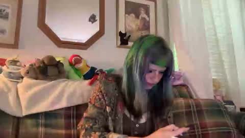    online show from 09-29-25, 04:34