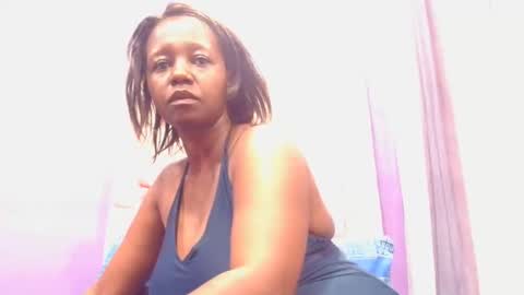 Snapshot of nastywetebony chatting on 11-18-25, 05:23 nastywetebony online show from 11-18-25, 05:23