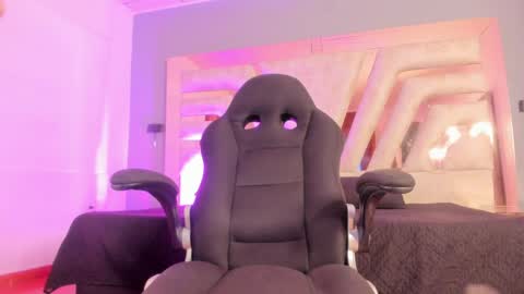 Natacha  online show from 04-24-26, 11:34