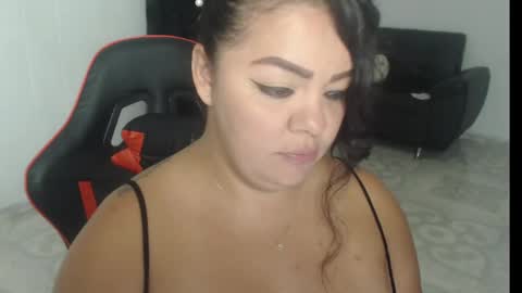 Snapshot of natachaprinss22 chatting on 03-05-25, 02:25 Nata Ramirez online show from 03-05-25, 02:25