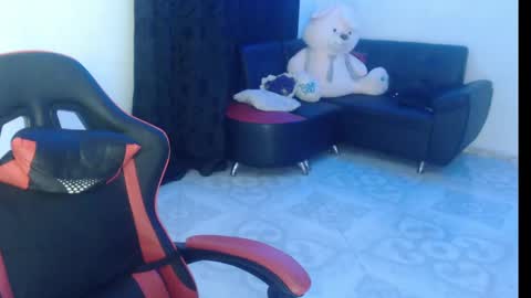 Snapshot of natachaprinss22 chatting on 03-08-25, 08:11 Nata Ramirez online show from 03-08-25, 08:11