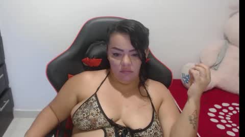 Snapshot of natachaprinss22 chatting on 11-21-25, 05:50 Nata Ramirez online show from 11-21-25, 05:50