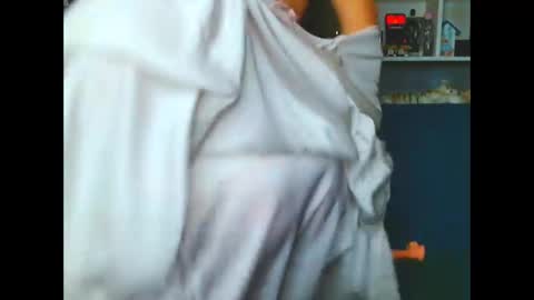 Snapshot of natali3855 chatting on 01-20-25, 05:27 Natali online show from 01-20-25, 05:27