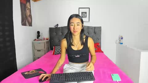Snapshot of natalia54_ chatting on 02-23-25, 02:18 NATI  online show from 02-23-25, 02:18