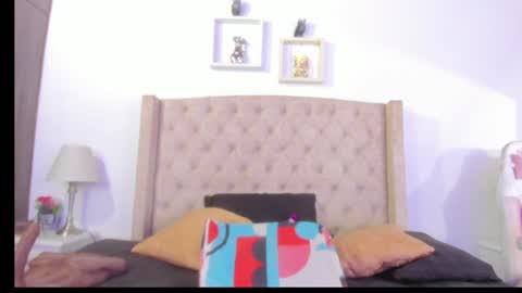 Natalia online show from 01-16-25, 03:45