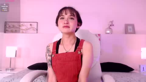 Snapshot of nataliaa23 chatting on 05-26-26, 03:35 Natalia online show from 05-26-26, 03:35