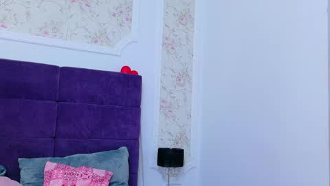 Snapshot of nataliacroft chatting on 05-04-26, 02:57 nataliacroft online show from 05-04-26, 02:57