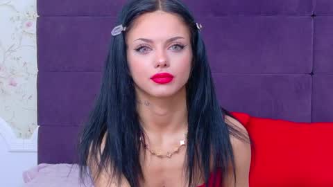 Snapshot of nataliacroft chatting on 05-21-26, 12:45 nataliacroft online show from 05-21-26, 12:45