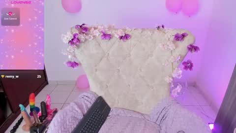 Snapshot of nataliahenao_69 chatting on 10-20-25, 01:33 Nataliua Henao online show from 10-20-25, 01:33
