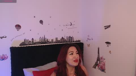 Snapshot of nataliaroushh chatting on 06-01-26, 01:35 Natalia Roush online show from 06-01-26, 01:35