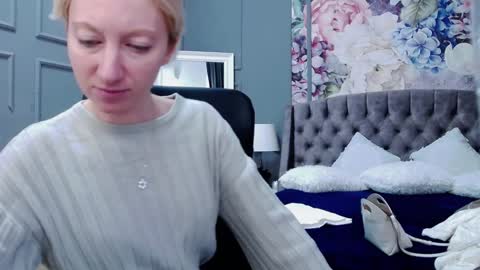 Natalie online show from 12-29-24, 09:17