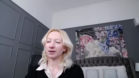 Natalie online show from 02-08-25, 07:26