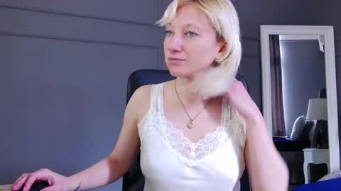 Natalie online show from 03-08-26, 09:46