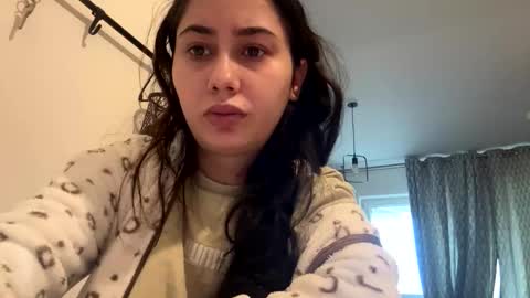 Snapshot of natalie_cloud chatting on 12-16-25, 07:57 Natalie online show from 12-16-25, 07:57