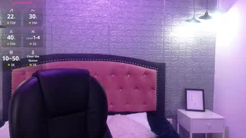 Snapshot of natalie_loffreda chatting on 09-09-25, 02:55 natalie online show from 09-09-25, 02:55