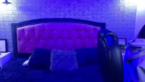 Snapshot of natalie_loffreda chatting on 10-23-25, 03:06 natalie online show from 10-23-25, 03:06