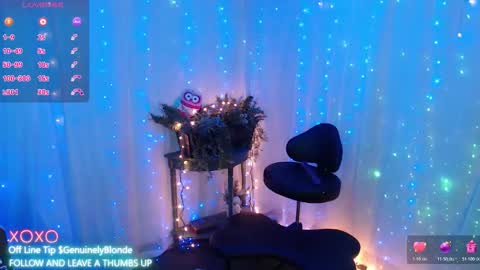 Snapshot of nataliebinx chatting on 03-10-26, 03:06 NatalieBinx Mr.D online show from 03-10-26, 03:06