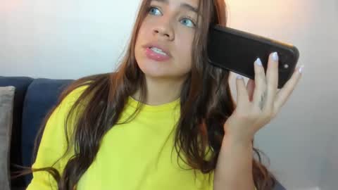 Snapshot of natalieferrer_ chatting on 11-21-25, 04:55 natalieferrer_ online show from 11-21-25, 04:55