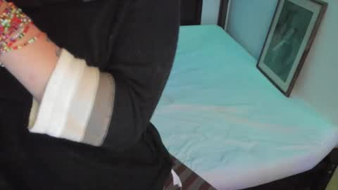 Snapshot of nataliehot2 chatting on 01-15-26, 05:01 nat online show from 01-15-26, 05:01