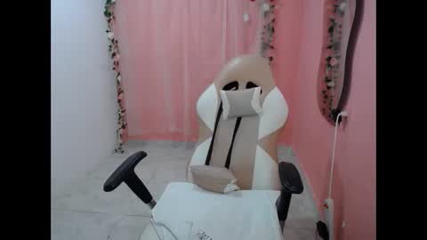 Snapshot of natalielabellex1 chatting on 10-04-25, 05:44 natalielabellex1 online show from 10-04-25, 05:44