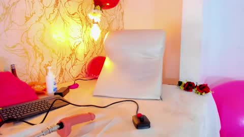 NATALIE online show from 02-15-25, 03:28