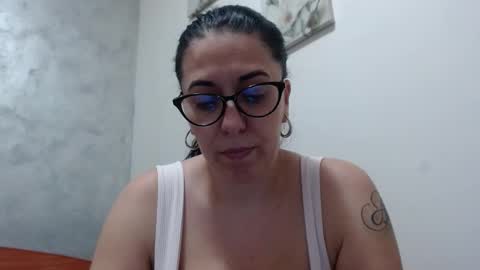 Snapshot of natally565656 chatting on 12-17-25, 02:45 natally online show from 12-17-25, 02:45