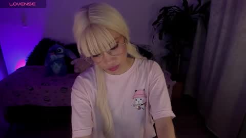 Snapshot of nataly_29 chatting on 11-09-25, 01:37 MissNatis online show from 11-09-25, 01:37