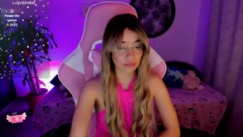 Snapshot of nataly_29 chatting on 06-20-26, 02:58 MissNatis online show from 06-20-26, 02:58