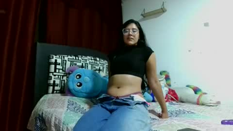 Snapshot of nataly_2908 chatting on 06-11-26, 06:00 nataly_2908 online show from 06-11-26, 06:00