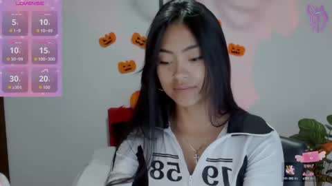 Nataly Escobar online show from 10-04-25, 02:26